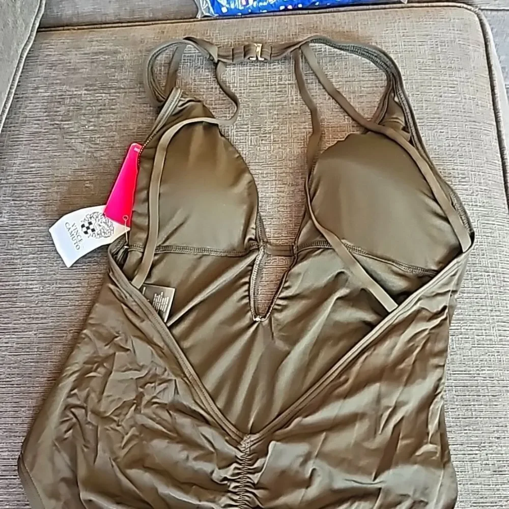 Vince Camuto Women's Riviera Plunge Cheeky One-Piece Swimsuit Swimsuit Size 14
